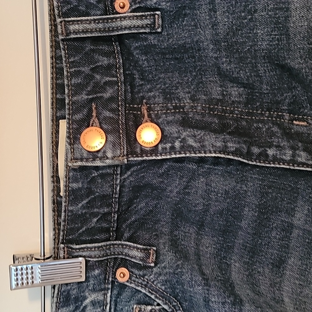 Universal Thread Jean Short - Picture 4 of 6
